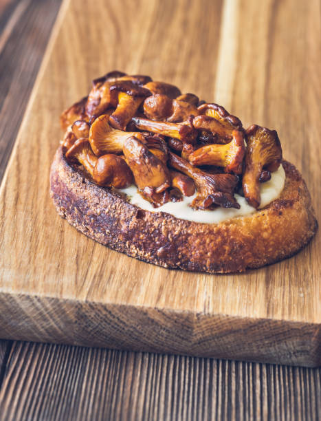istock Sandwich with fried chanterelles 1263440262