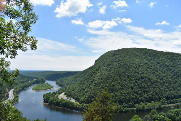 istock The View From Atop Mount Tammany 1263445338