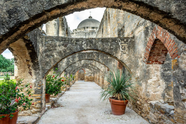 The Mission San Jose was completed in 1782.
