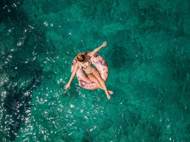 istock Woman on sea 1263619319