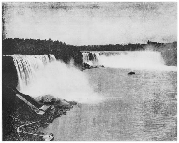 istock Antique black and white photograph: Niagara falls 1263631335