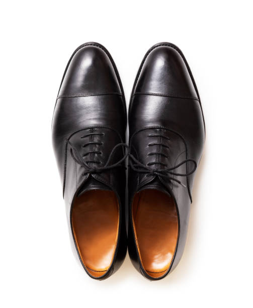 classic men shoes - dress shoe imagens e fotografias de stock