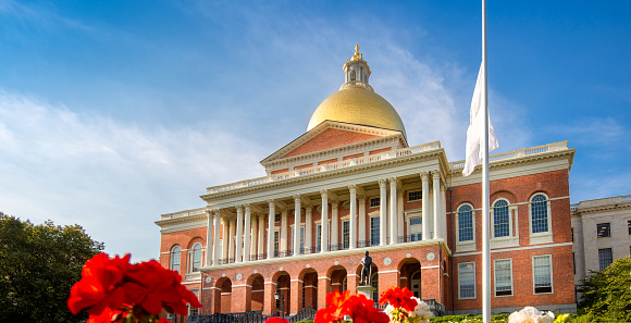Massachusetts Old State House en el centro histórico de Boston, ubicado cerca de la emblemática Beacon Hill y Freedom Trail photo