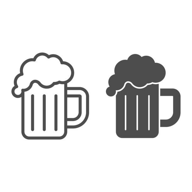 ビールラインと固体アイコンのマグカップ、クラフトビールコンセプト、白い背景に飲み物の看板、モバイルコンセプトとウェブデザインのためのアウトラインスタイルのビールアイコン。� - beer点のイラスト素材／クリップアート素材／マンガ素材／アイコン素材