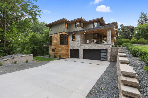 istock Modern home with a rear entrance below ground garage 1263902348