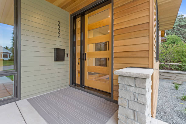 istock Modern home with glass-paneled front door 1263902951
