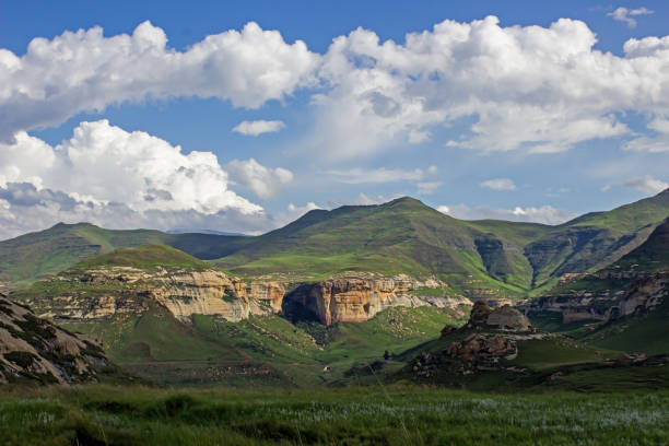 View of the Free State Drakensberg Landscape View of the Free State Drakensberg, showing various Clarens Sandstone cliffs, in the Golden Gate National Park, South Africa golden gate highlands national park stock pictures, royalty-free photos & images