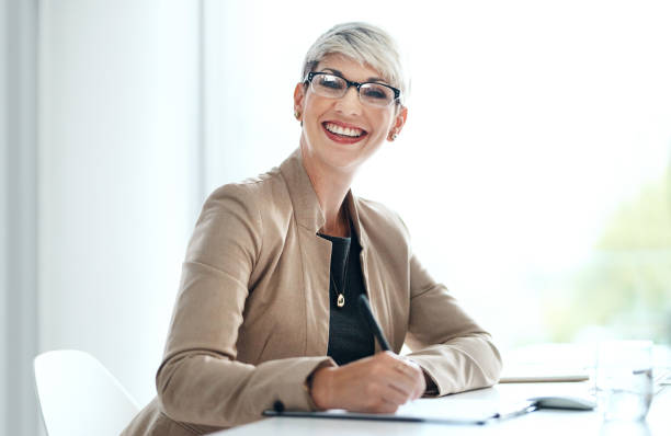 istock I enjoy my busy day in the office 1263927942