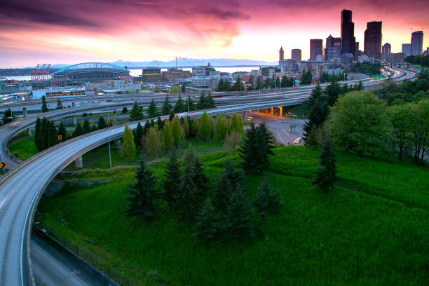 istock Seattle, Washington USA skyline 1263931612