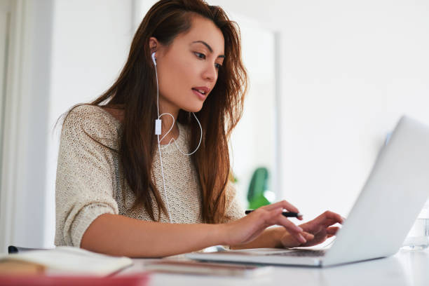 istock The queen of freelancing 1263993953