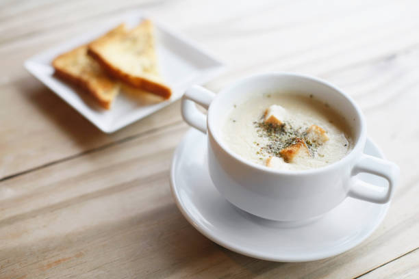 istock A bowl of soup with toast 1264020034
