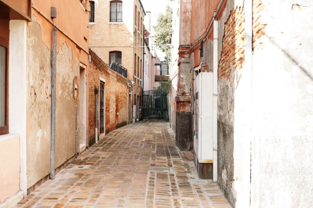 istock Typical back street courtyard scene in Venice. 1264078790