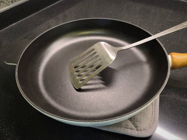istock a flip on a frying pan 1264093863