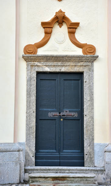 istock san giovanni bellagio lake como italy 1264098514