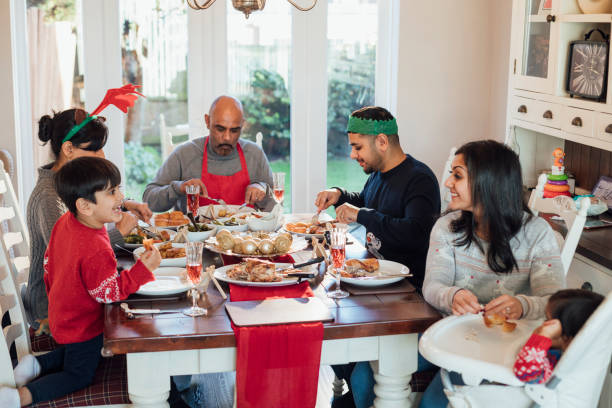 istock A Big Family Christmas 1264111812