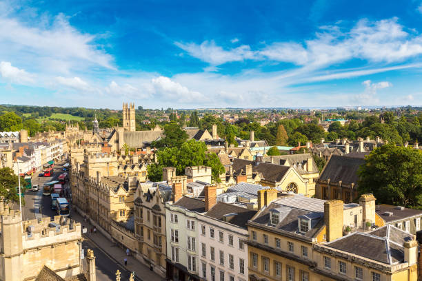 istock Panoramic aerial view of Oxford 1264114049