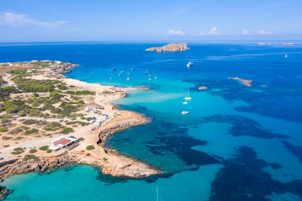 istock Blue sea on the White Island 1264160348