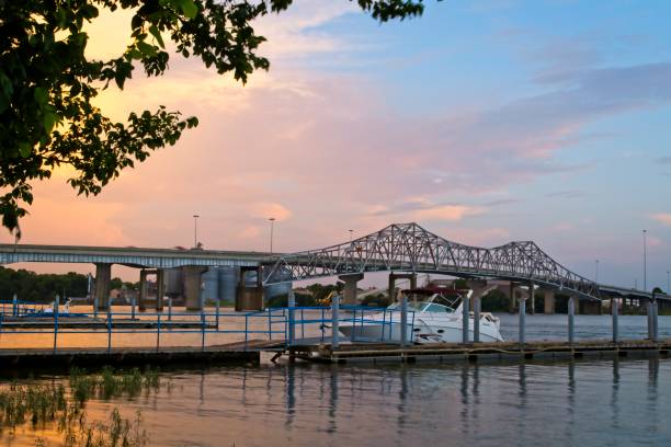 Decatur Tennessee Views 100+ Tennessee River Sunset Stock Photos, Pictures & Royalty-Free ...