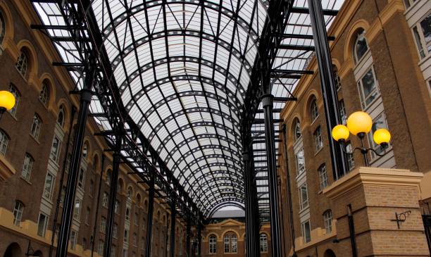 istock Hay's Galleria, London, UK 1264313410