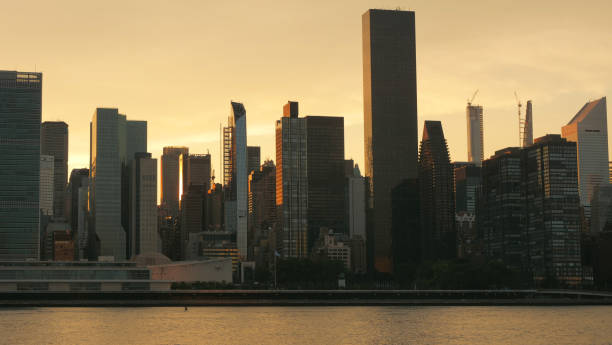 istock landscape of midtown manhattan sunset 1264538991
