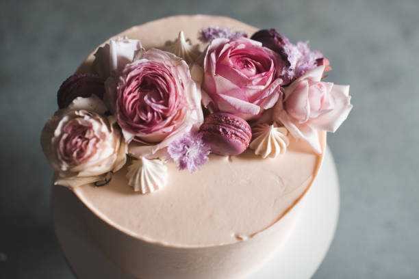 istock Sweet cream cake with flowers 1264619240