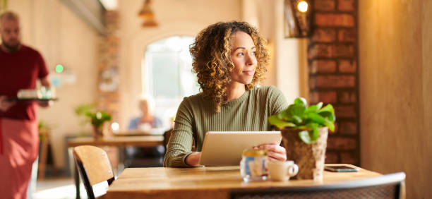 istock catching up at the coffee shop 1264628375