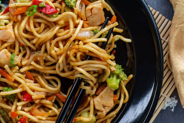 istock Chinese Chicken Chow Mein 1264686459