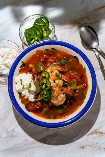 shrimp chili with meat - prawn prepared shrimp chili pepper spice imagens e fotografias de stock