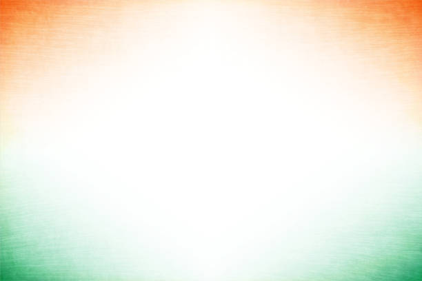 grunge vektor tricolor hintergrund mit einem off weißen zentrum und orange oder safran und grüne farbe an allen vier ecken - indian flag india flag celebration stock-grafiken, -clipart, -cartoons und -symbole