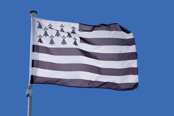 The flag of Brittany is called the Gwenn-ha-du, which means white and black in Breton. It is also unofficially used in the département of Loire-Atlantique although this now belongs to the Pays de la Loire and not to the région of Brittany, as the territory of Loire-Atlantique is historically part of the province of Brittany.