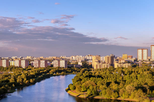 panoramablick auf moskau stadt ,russland - moscow russia russia river panoramic stock-fotos und bilder