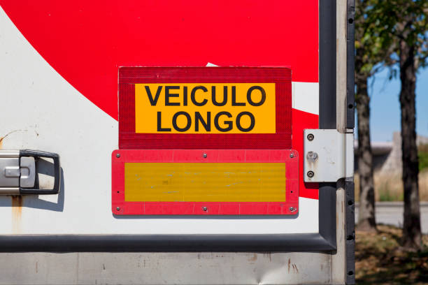 istock Portuguese long vehicle sign 1264997587