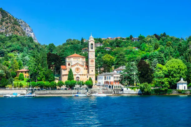 Photo of pictorial scenery of beautiful Lago di Como, Italy