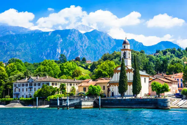 Photo of pictorial scenery of beautiful Lago di Como, Italy