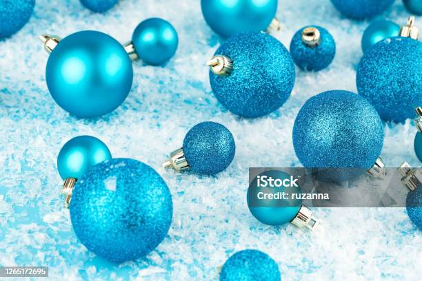 青いボールとクリスマスの装飾 - お祝いのストックフォトや画像を多数ご用意 - お祝い, まぶしい, キプロス共和国