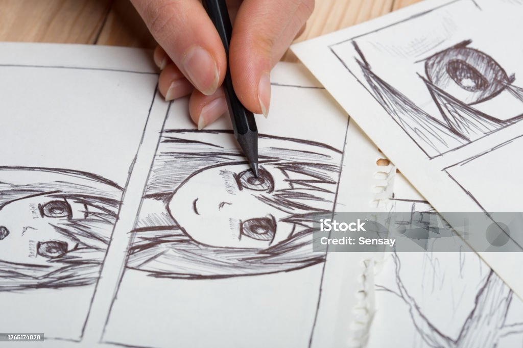 Họa Sĩ Vẽ Một Cuốn Truyện Tranh Anime Trong Một Studio Hình Ảnh Sẵn Có -  Tải Xuống Hình Ảnh Ngay Bây Giờ - Istock