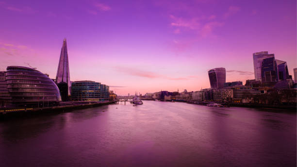 istock Sunrise Over the Thames 1265195387