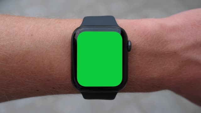 Single Tapping a Green Screen Smartwatch