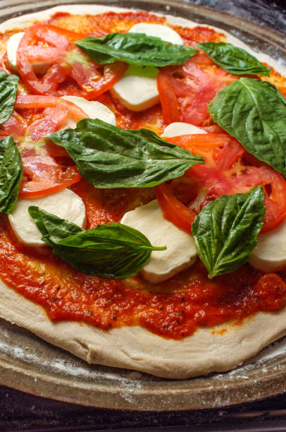 new york margherita pizza - brick oven stock-fotos und bilder