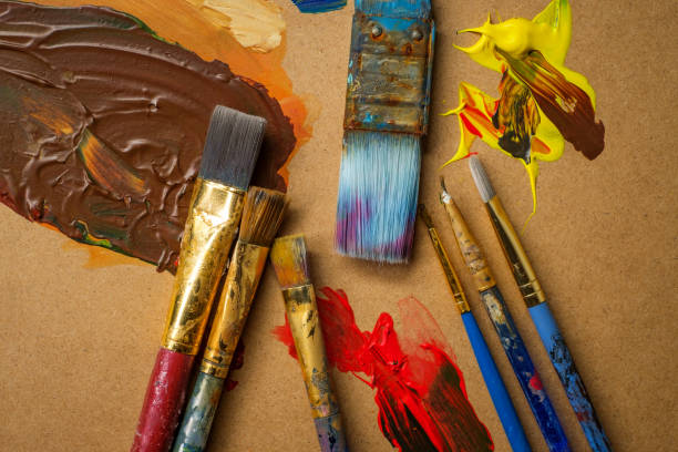 istock Old Artist Paintbrushes Pallet 1265304789
