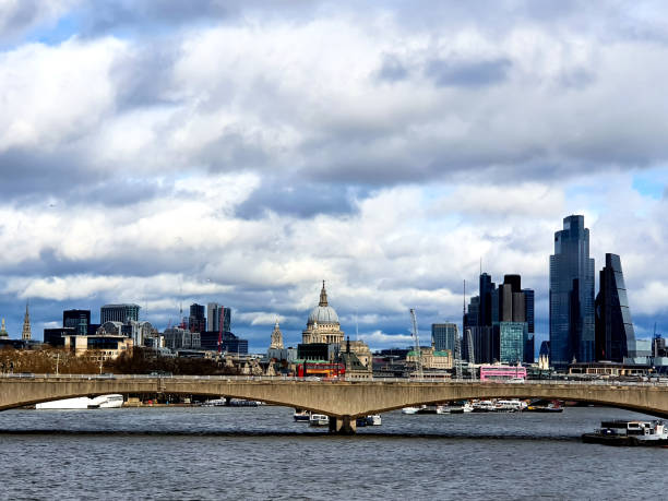 istock London Bridge and its neighbours 1265318050