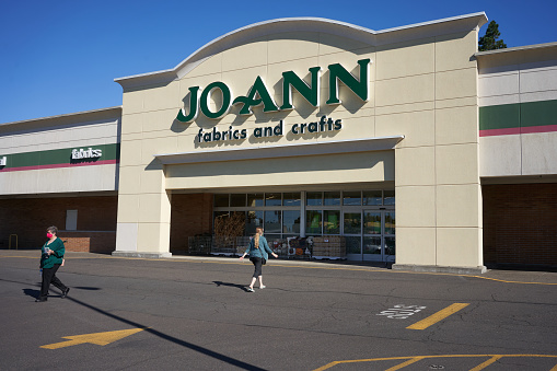Tigard, OR, USA - Aug 10, 2020: A JOANN Fabrics and Crafts store in Tigard, Oregon, during a pandemic summer. Jo-Ann Stores, Inc. is an American specialty retailer of crafts and fabrics based in Ohio.