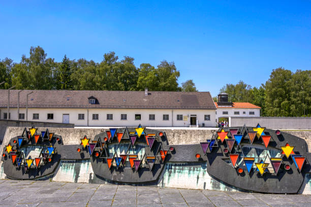 campo di concentramento nazista a dachau, baviera - dachau foto e immagini stock