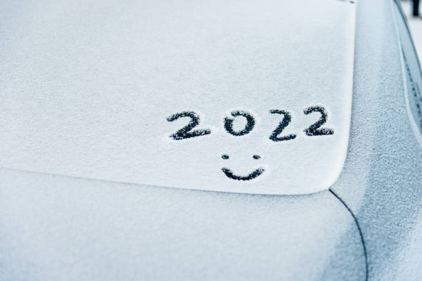 istock New year 2022 written on car windshield 1265465003