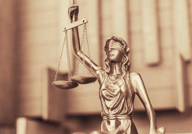 statue de la justice de dame - statue of justice symbol justice law photos et images de collection