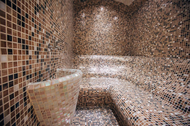 intérieur de bain de vapeur - turkish bath photos et images de collection