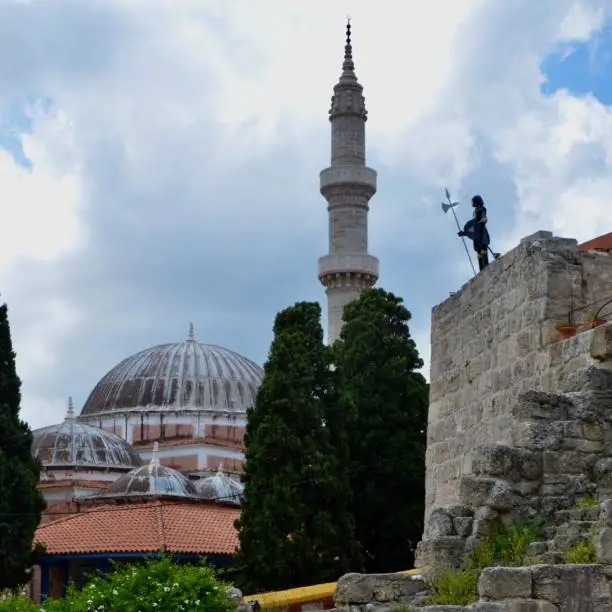 Photo of A knight guarding the Sueleiman Mosque at Rhodos Old Town