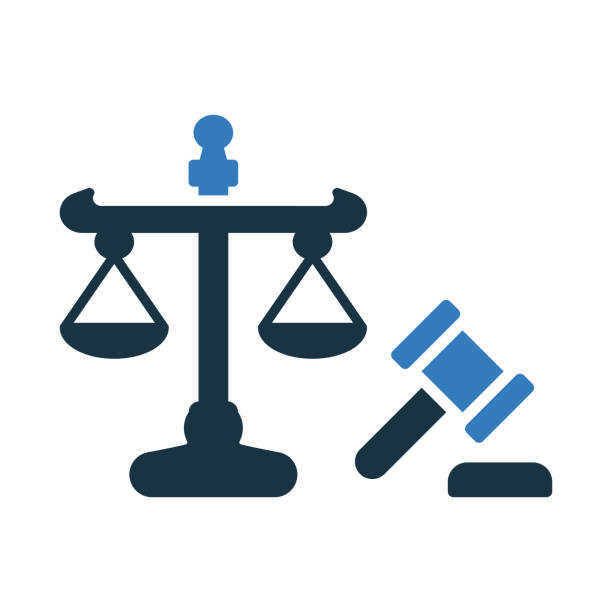 illustrazioni stock, clip art, cartoni animati e icone di tendenza di giustizia, icona della legge / grafica vettoriale - judge gavel law justice