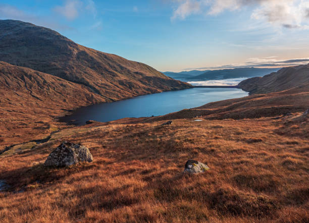 bacino idrico di cruachan - loch foto e immagini stock