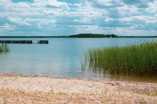 The Große Goitzschesee is the largest lake in the lake area, which emerged from the former Goitzsche open-cast lignite mine in Saxony-Anhalt. The open-cast mine is part of the Bitterfeld mining area.